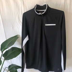 FILA :: medium :: NEVER WORN!